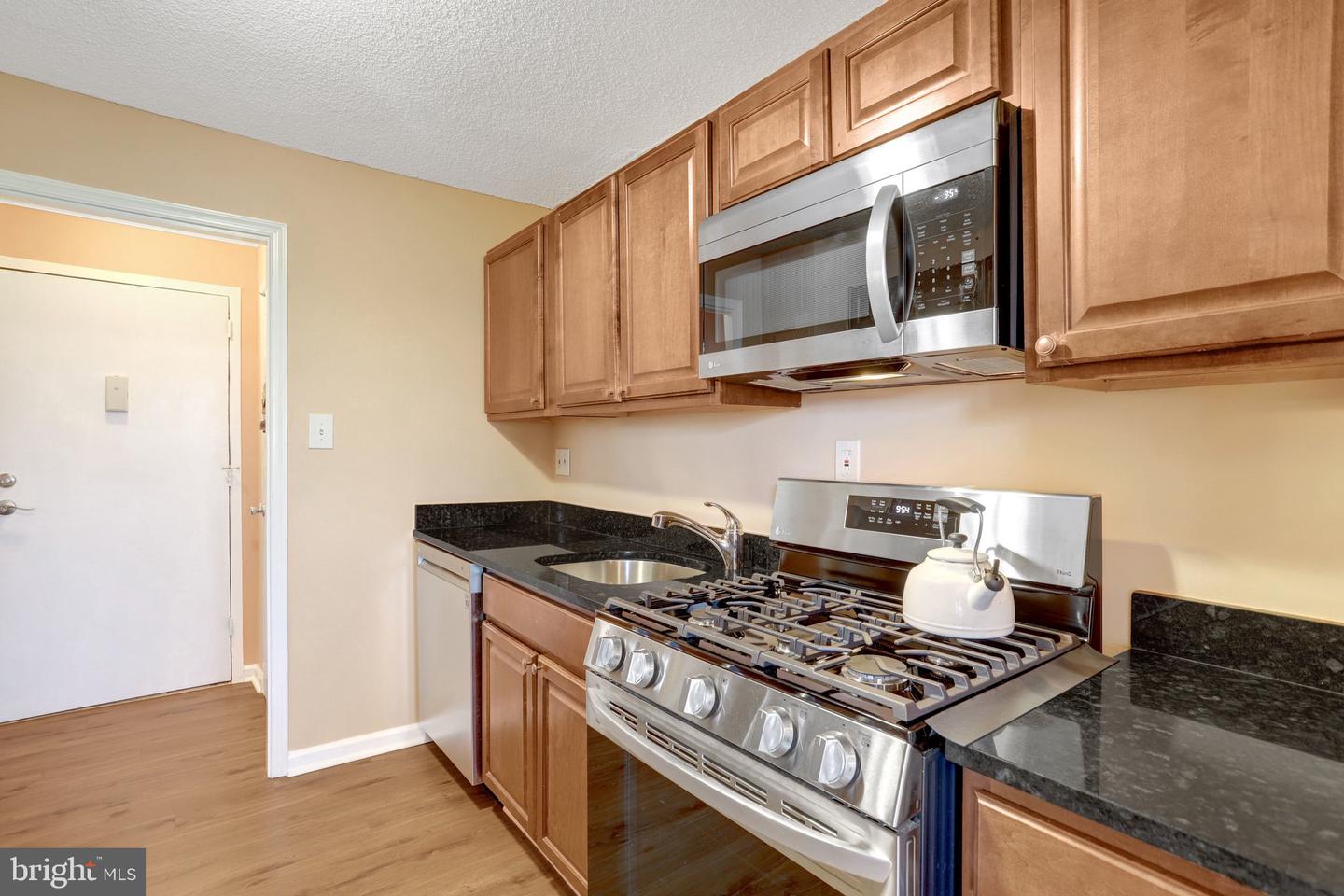 2500 N VAN DORN ST #521, ALEXANDRIA, Virginia 22302, 2 Bedrooms Bedrooms, ,2 BathroomsBathrooms,Residential,For sale,2500 N VAN DORN ST #521,VAAX2053294 MLS # VAAX2053294 2500 N VAN DORN ST #521, ALEXANDRIA, Virginia 22302, 2 Bedrooms Bedrooms, ,2 BathroomsBathrooms,Residential,For sale,2500 N VAN DORN ST #521,VAAX2053294 MLS # VAAX2053294