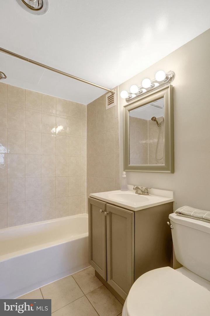 2500 N VAN DORN ST #521, ALEXANDRIA, Virginia 22302, 2 Bedrooms Bedrooms, ,2 BathroomsBathrooms,Residential,For sale,2500 N VAN DORN ST #521,VAAX2053294 MLS # VAAX2053294 2500 N VAN DORN ST #521, ALEXANDRIA, Virginia 22302, 2 Bedrooms Bedrooms, ,2 BathroomsBathrooms,Residential,For sale,2500 N VAN DORN ST #521,VAAX2053294 MLS # VAAX2053294