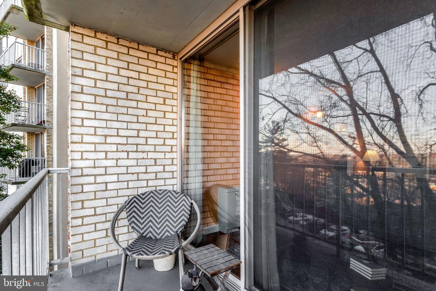 2500 N VAN DORN ST #521, ALEXANDRIA, Virginia 22302, 2 Bedrooms Bedrooms, ,2 BathroomsBathrooms,Residential,For sale,2500 N VAN DORN ST #521,VAAX2053294 MLS # VAAX2053294 2500 N VAN DORN ST #521, ALEXANDRIA, Virginia 22302, 2 Bedrooms Bedrooms, ,2 BathroomsBathrooms,Residential,For sale,2500 N VAN DORN ST #521,VAAX2053294 MLS # VAAX2053294