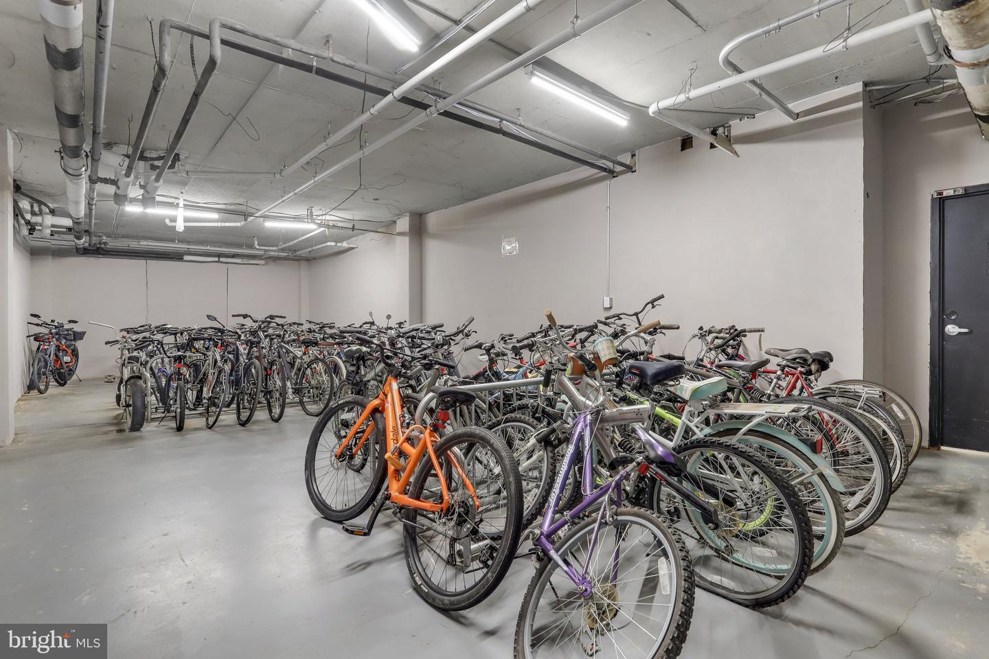 2500 N VAN DORN ST #521, ALEXANDRIA, Virginia 22302, 2 Bedrooms Bedrooms, ,2 BathroomsBathrooms,Residential,For sale,2500 N VAN DORN ST #521,VAAX2053294 MLS # VAAX2053294 2500 N VAN DORN ST #521, ALEXANDRIA, Virginia 22302, 2 Bedrooms Bedrooms, ,2 BathroomsBathrooms,Residential,For sale,2500 N VAN DORN ST #521,VAAX2053294 MLS # VAAX2053294