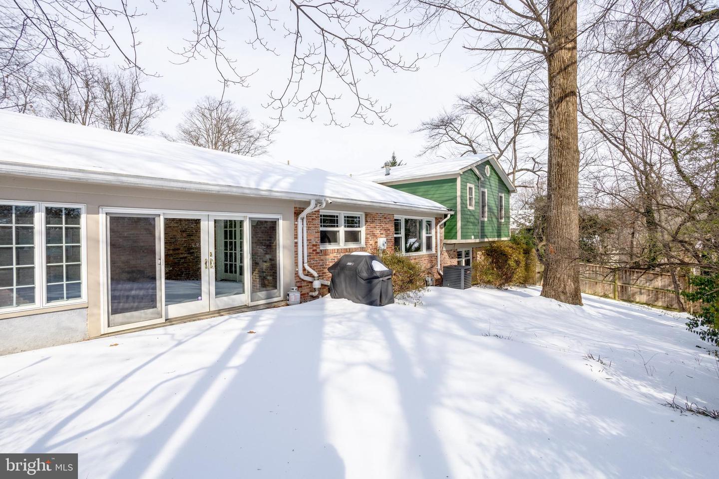 521 CREEK CROSSING RD NE, VIENNA, Virginia 22180, 5 Bedrooms Bedrooms, ,3 BathroomsBathrooms,Residential,For sale,521 CREEK CROSSING RD NE,VAFX2286688 MLS # VAFX2286688