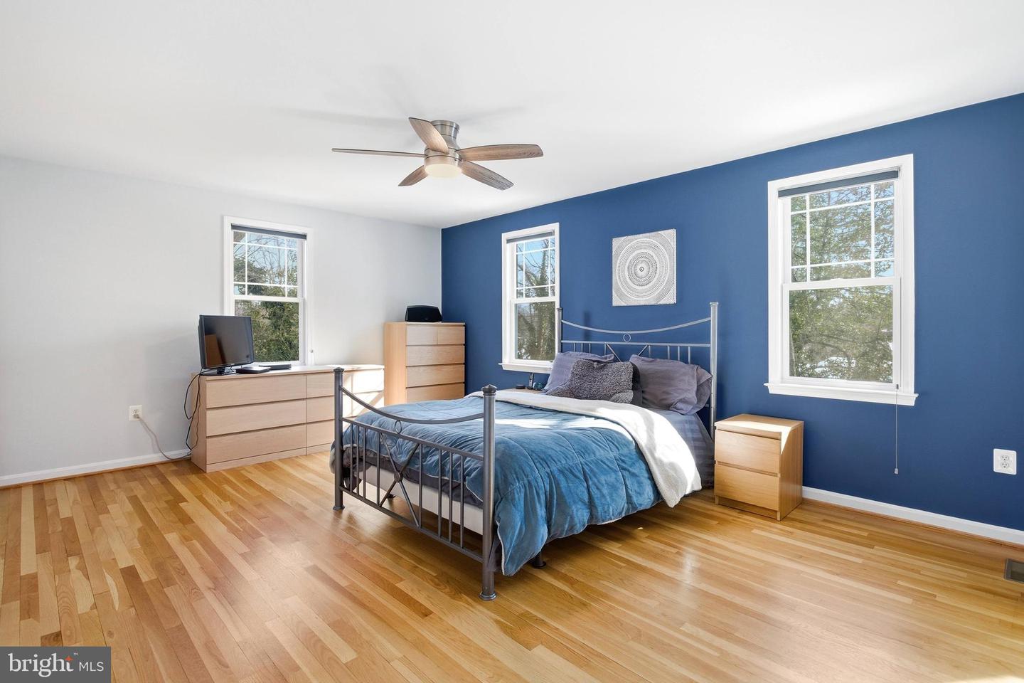 521 CREEK CROSSING RD NE, VIENNA, Virginia 22180, 5 Bedrooms Bedrooms, ,3 BathroomsBathrooms,Residential,For sale,521 CREEK CROSSING RD NE,VAFX2286688 MLS # VAFX2286688