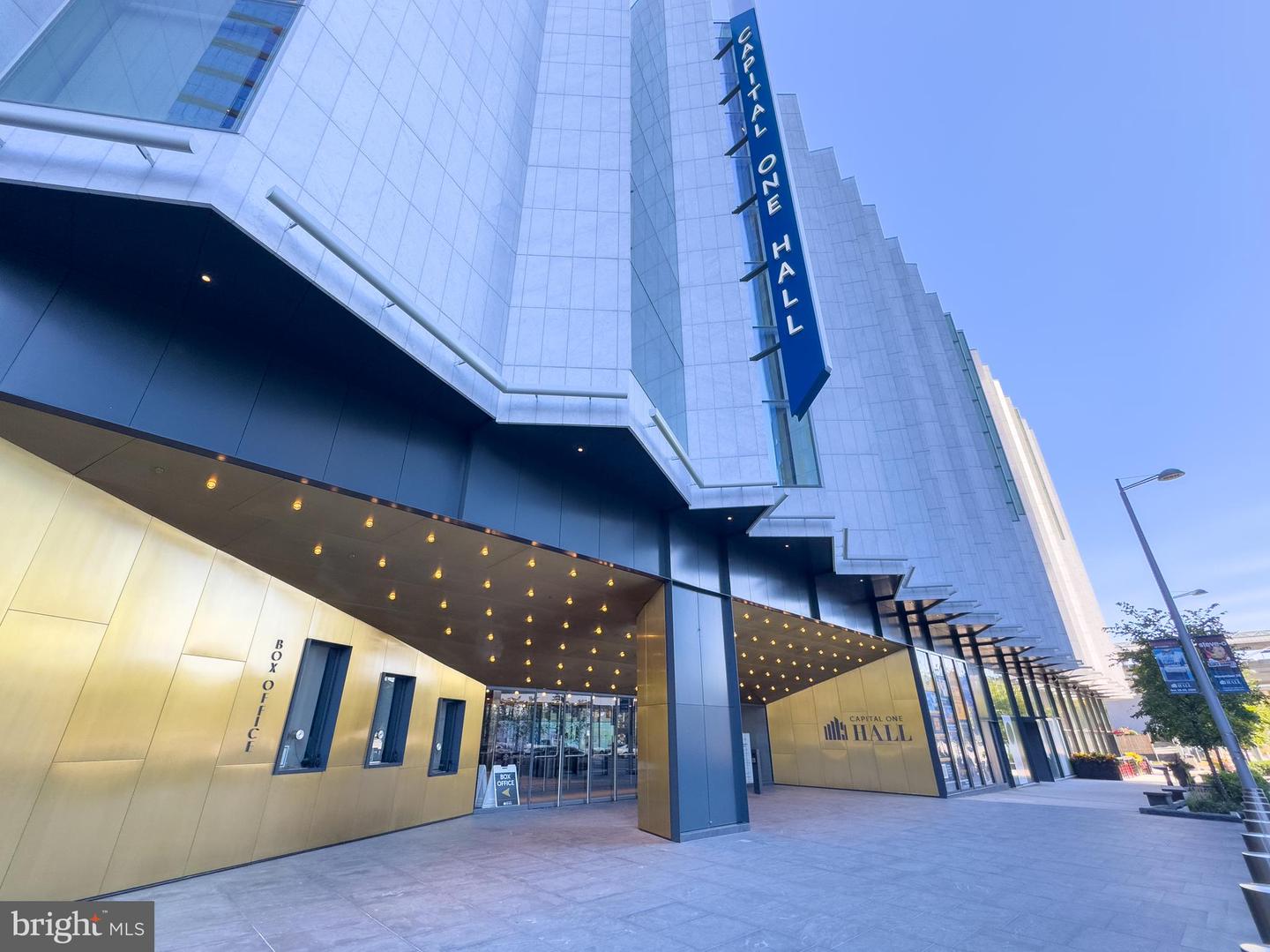 521 CREEK CROSSING RD NE, VIENNA, Virginia 22180, 5 Bedrooms Bedrooms, ,3 BathroomsBathrooms,Residential,For sale,521 CREEK CROSSING RD NE,VAFX2286688 MLS # VAFX2286688