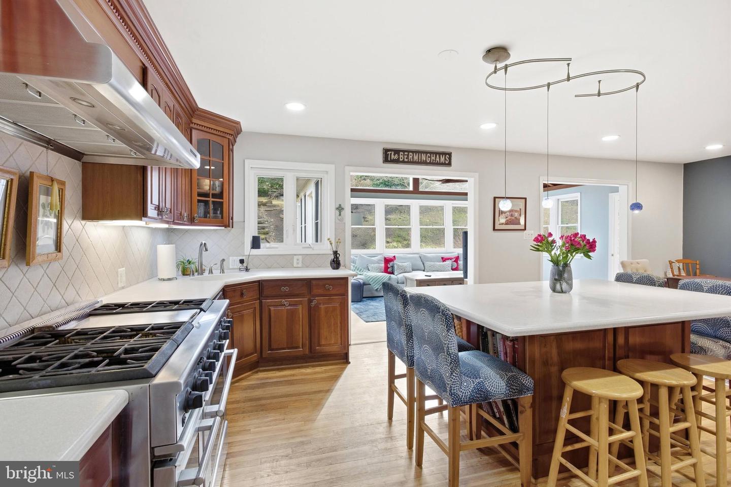 8130 BRIAR CREEK DR, ANNANDALE, Virginia 22003, 6 Bedrooms Bedrooms, ,4 BathroomsBathrooms,Residential,For sale,8130 BRIAR CREEK DR,VAFX2287186 MLS # VAFX2287186