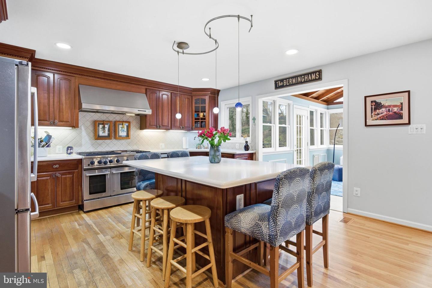 8130 BRIAR CREEK DR, ANNANDALE, Virginia 22003, 6 Bedrooms Bedrooms, ,4 BathroomsBathrooms,Residential,For sale,8130 BRIAR CREEK DR,VAFX2287186 MLS # VAFX2287186