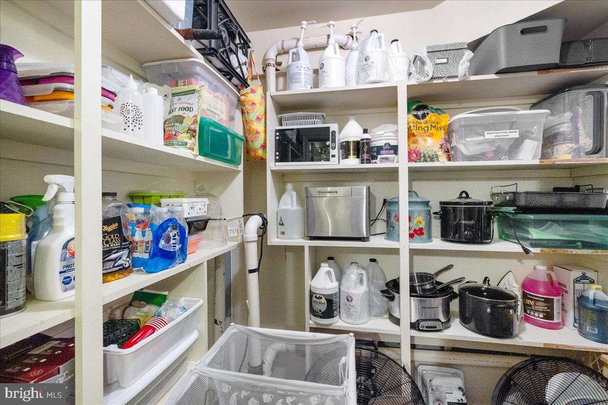 611 TUDOR DR, WINCHESTER, Virginia 22603, 3 Bedrooms Bedrooms, 10 Rooms Rooms,2 BathroomsBathrooms,Residential,For sale,611 TUDOR DR,VAFV2039200 MLS # VAFV2039200