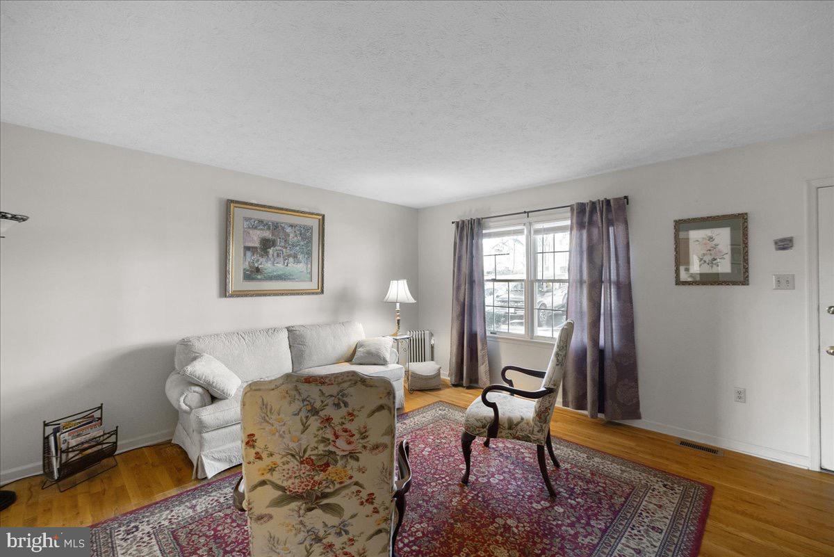 611 TUDOR DR, WINCHESTER, Virginia 22603, 3 Bedrooms Bedrooms, 10 Rooms Rooms,2 BathroomsBathrooms,Residential,For sale,611 TUDOR DR,VAFV2039200 MLS # VAFV2039200