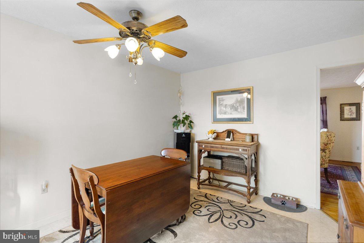 611 TUDOR DR, WINCHESTER, Virginia 22603, 3 Bedrooms Bedrooms, 10 Rooms Rooms,2 BathroomsBathrooms,Residential,For sale,611 TUDOR DR,VAFV2039200 MLS # VAFV2039200