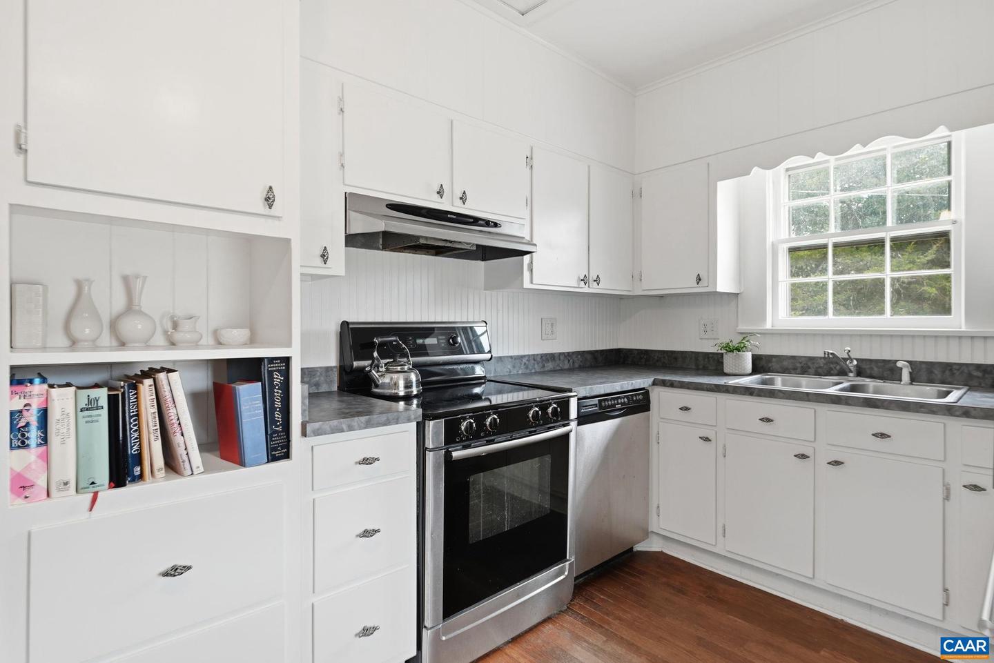 204 HOLLADAY AVE, GORDONSVILLE, Virginia 22942, 3 Bedrooms Bedrooms, ,1 BathroomBathrooms,Residential,For sale,204 HOLLADAY AVE,672786 MLS # 672786 204 HOLLADAY AVE, GORDONSVILLE, Virginia 22942, 3 Bedrooms Bedrooms, ,1 BathroomBathrooms,Residential,For sale,204 HOLLADAY AVE,672786 MLS # 672786