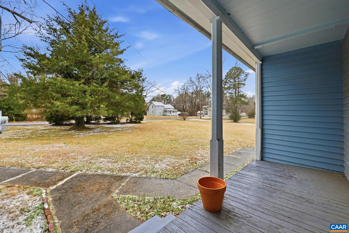 204 HOLLADAY AVE, GORDONSVILLE, Virginia 22942, 3 Bedrooms Bedrooms, ,1 BathroomBathrooms,Residential,For sale,204 HOLLADAY AVE,672786 MLS # 672786 204 HOLLADAY AVE, GORDONSVILLE, Virginia 22942, 3 Bedrooms Bedrooms, ,1 BathroomBathrooms,Residential,For sale,204 HOLLADAY AVE,672786 MLS # 672786