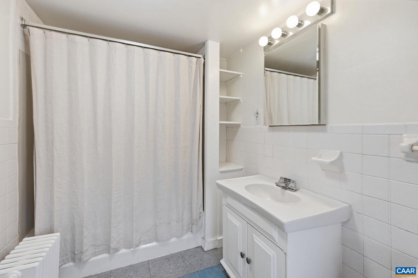 204 HOLLADAY AVE, GORDONSVILLE, Virginia 22942, 3 Bedrooms Bedrooms, ,1 BathroomBathrooms,Residential,For sale,204 HOLLADAY AVE,672786 MLS # 672786 204 HOLLADAY AVE, GORDONSVILLE, Virginia 22942, 3 Bedrooms Bedrooms, ,1 BathroomBathrooms,Residential,For sale,204 HOLLADAY AVE,672786 MLS # 672786