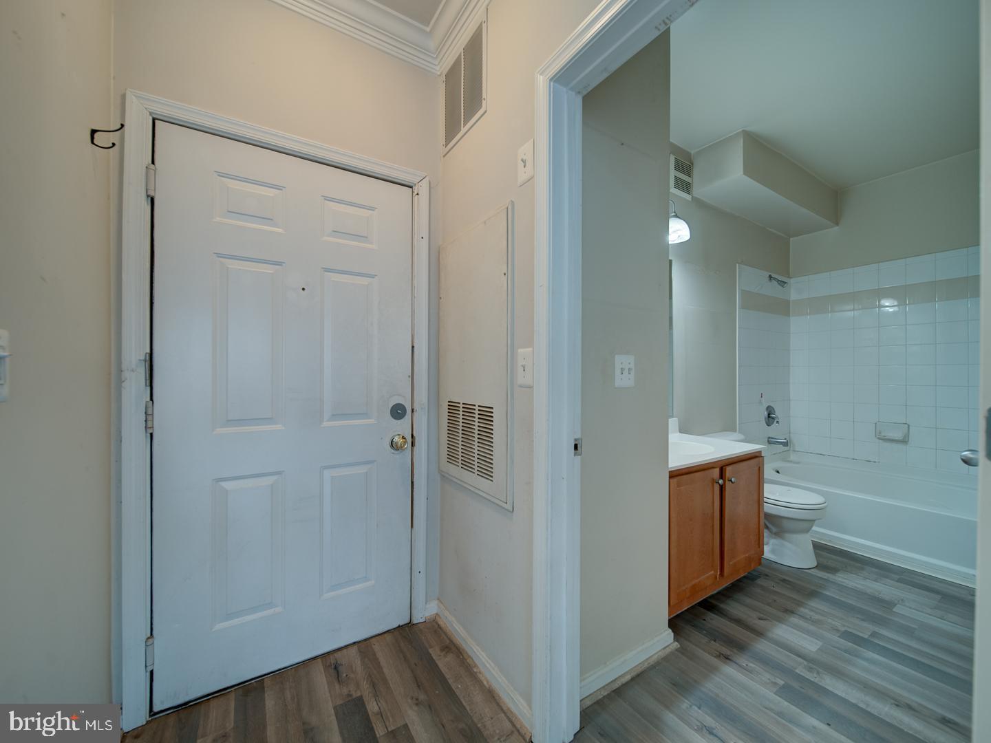 4850 EISENHOWER AVE #218, ALEXANDRIA, Virginia 22304, 1 Bedroom Bedrooms, ,1 BathroomBathrooms,Residential,For sale,4850 EISENHOWER AVE #218,VAAX2053522 MLS # VAAX2053522 4850 EISENHOWER AVE #218, ALEXANDRIA, Virginia 22304, 1 Bedroom Bedrooms, ,1 BathroomBathrooms,Residential,For sale,4850 EISENHOWER AVE #218,VAAX2053522 MLS # VAAX2053522