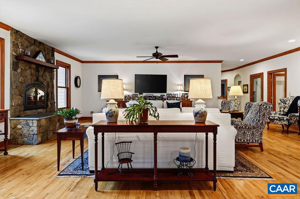 519 FOOTHILLS DR, NELLYSFORD, Virginia 22958, 4 Bedrooms Bedrooms, ,3 BathroomsBathrooms,Residential,For sale,519 FOOTHILLS DR,672810 MLS # 672810