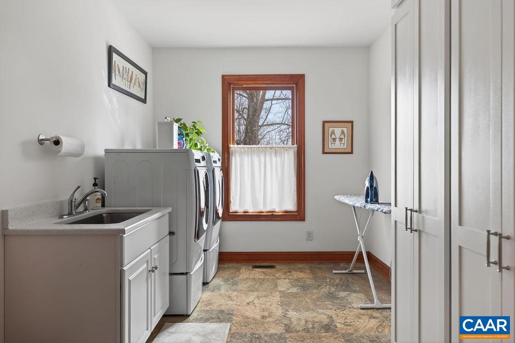 519 FOOTHILLS DR, NELLYSFORD, Virginia 22958, 4 Bedrooms Bedrooms, ,3 BathroomsBathrooms,Residential,For sale,519 FOOTHILLS DR,672810 MLS # 672810