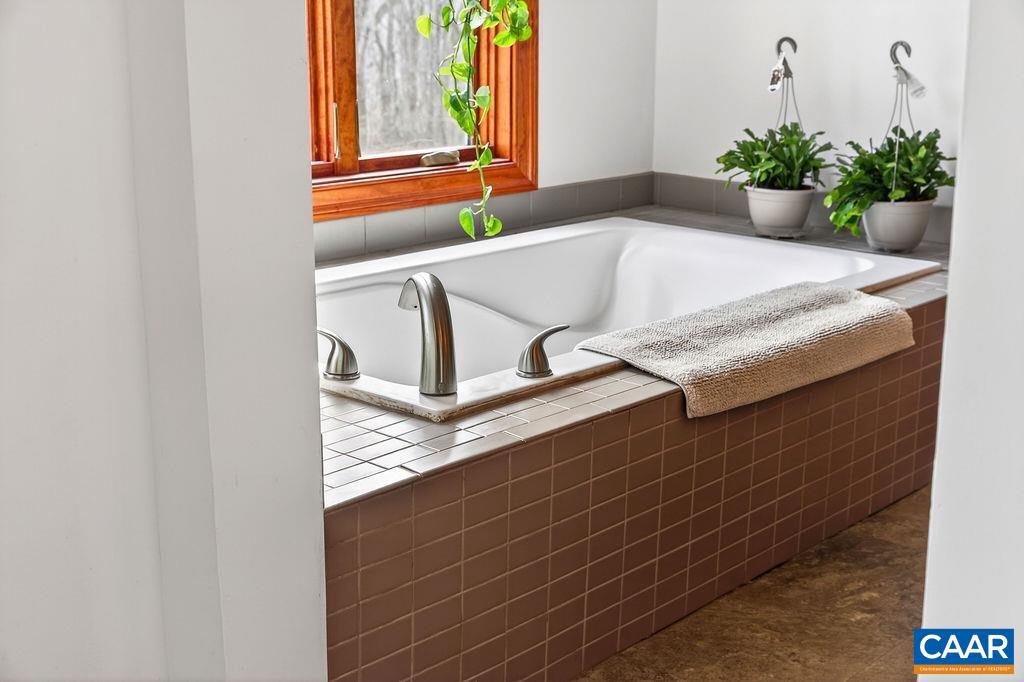 519 FOOTHILLS DR, NELLYSFORD, Virginia 22958, 4 Bedrooms Bedrooms, ,3 BathroomsBathrooms,Residential,For sale,519 FOOTHILLS DR,672810 MLS # 672810