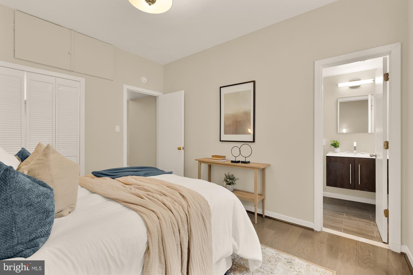 2114 N ST NW #32, WASHINGTON, District Of Columbia 20037, 2 Bedrooms Bedrooms, ,2 BathroomsBathrooms,Residential,For sale,2114 N ST NW #32,DCDC2243512 MLS # DCDC2243512