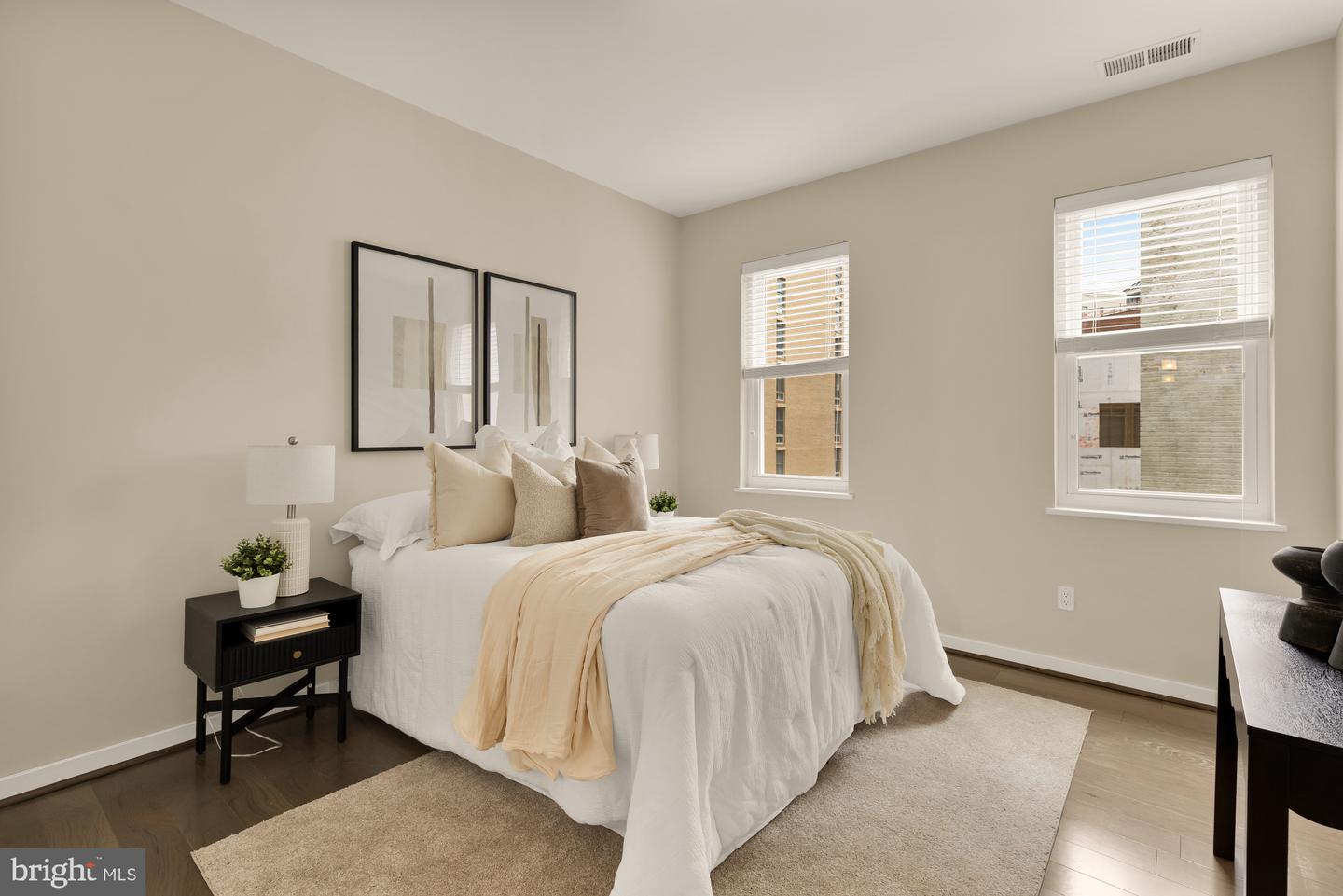 2114 N ST NW #32, WASHINGTON, District Of Columbia 20037, 2 Bedrooms Bedrooms, ,2 BathroomsBathrooms,Residential,For sale,2114 N ST NW #32,DCDC2243512 MLS # DCDC2243512