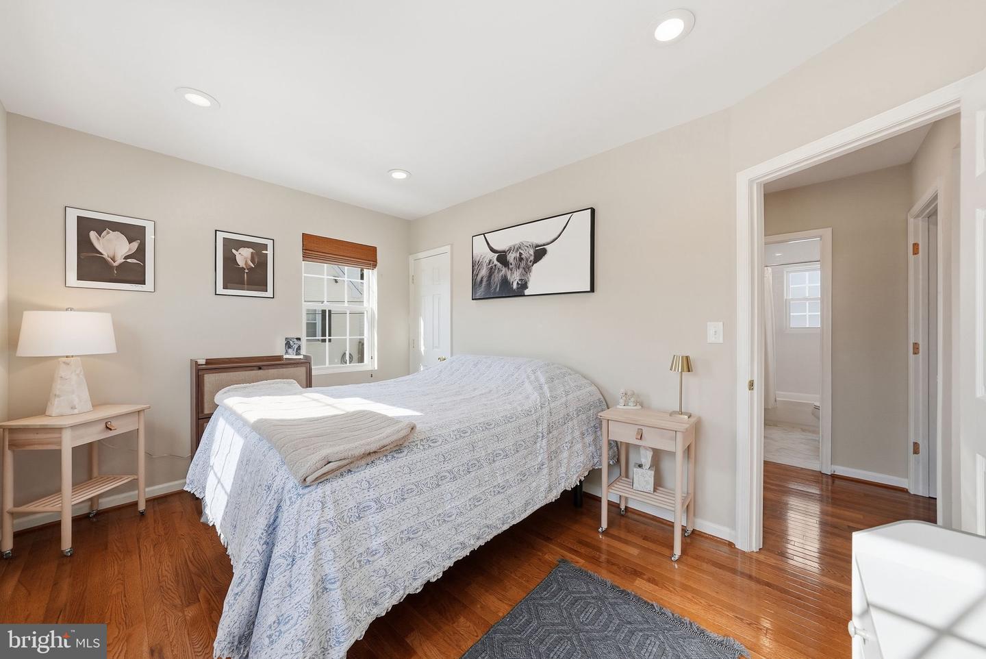 5611 WILSON BLVD, ARLINGTON, Virginia 22205, 3 Bedrooms Bedrooms, ,3 BathroomsBathrooms,Residential,For sale,5611 WILSON BLVD,VAAR2068208 MLS # VAAR2068208