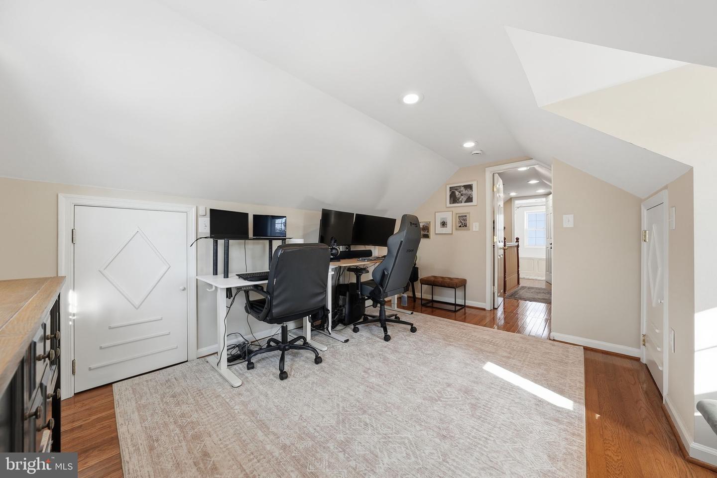 5611 WILSON BLVD, ARLINGTON, Virginia 22205, 3 Bedrooms Bedrooms, ,3 BathroomsBathrooms,Residential,For sale,5611 WILSON BLVD,VAAR2068208 MLS # VAAR2068208