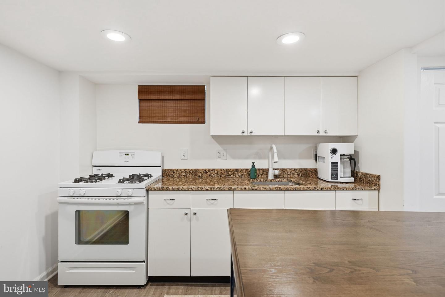 5611 WILSON BLVD, ARLINGTON, Virginia 22205, 3 Bedrooms Bedrooms, ,3 BathroomsBathrooms,Residential,For sale,5611 WILSON BLVD,VAAR2068208 MLS # VAAR2068208