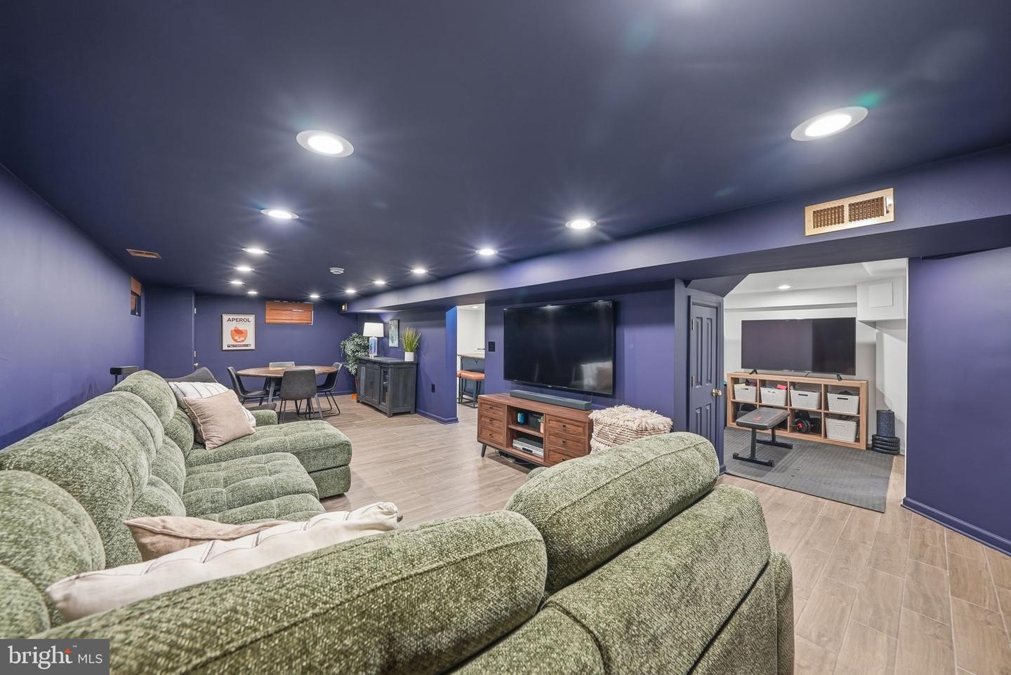 5611 WILSON BLVD, ARLINGTON, Virginia 22205, 3 Bedrooms Bedrooms, ,3 BathroomsBathrooms,Residential,For sale,5611 WILSON BLVD,VAAR2068208 MLS # VAAR2068208