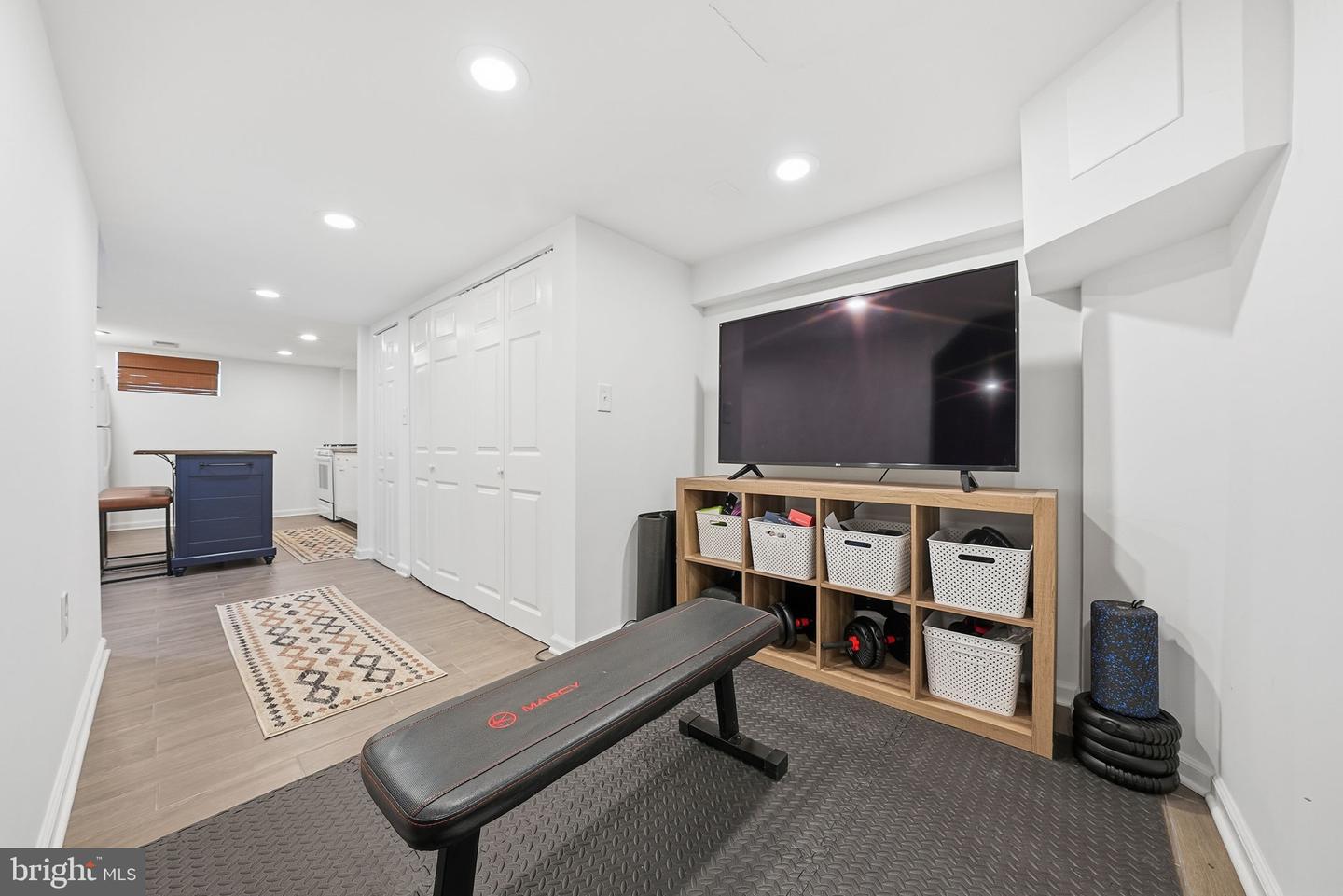 5611 WILSON BLVD, ARLINGTON, Virginia 22205, 3 Bedrooms Bedrooms, ,3 BathroomsBathrooms,Residential,For sale,5611 WILSON BLVD,VAAR2068208 MLS # VAAR2068208