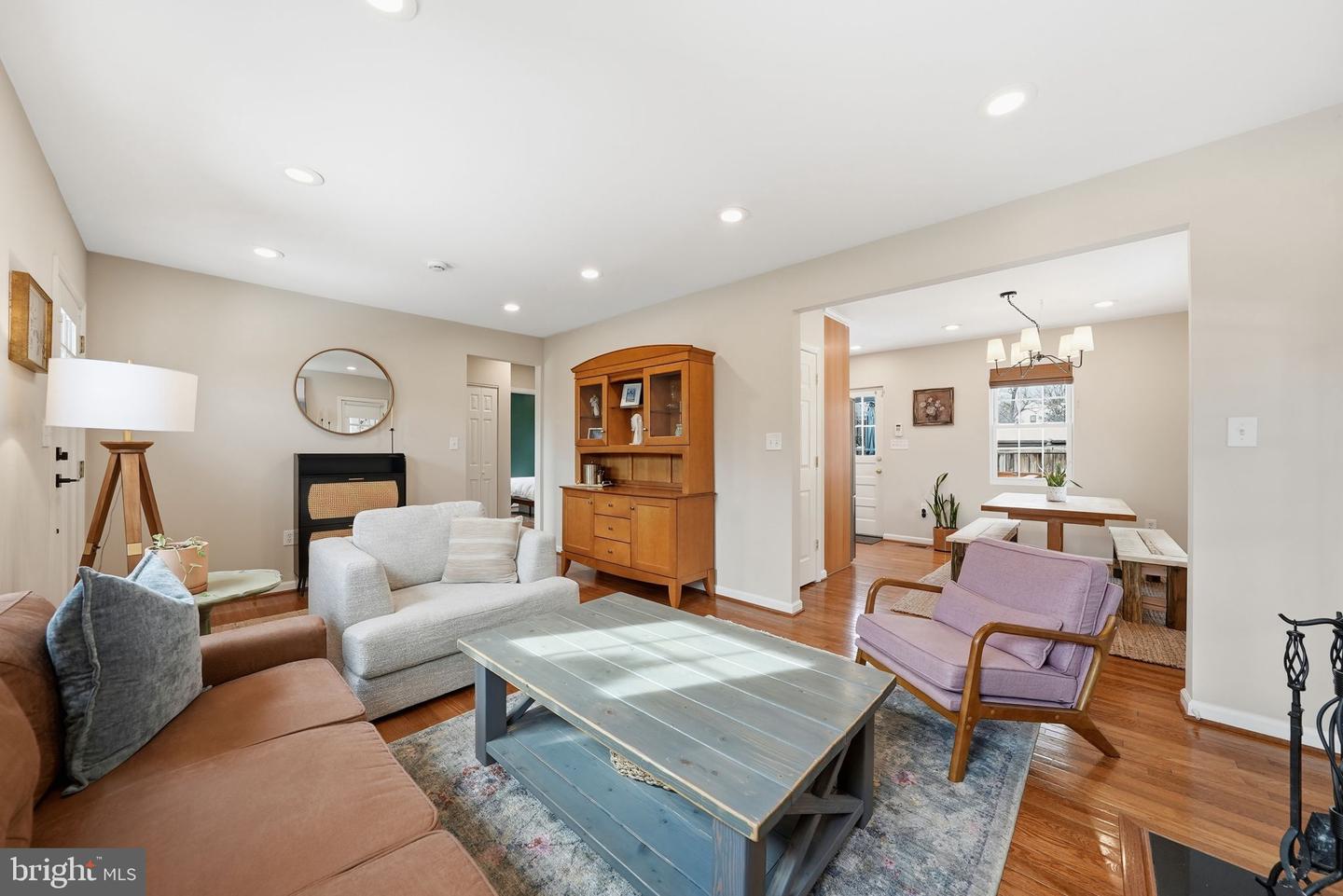 5611 WILSON BLVD, ARLINGTON, Virginia 22205, 3 Bedrooms Bedrooms, ,3 BathroomsBathrooms,Residential,For sale,5611 WILSON BLVD,VAAR2068208 MLS # VAAR2068208