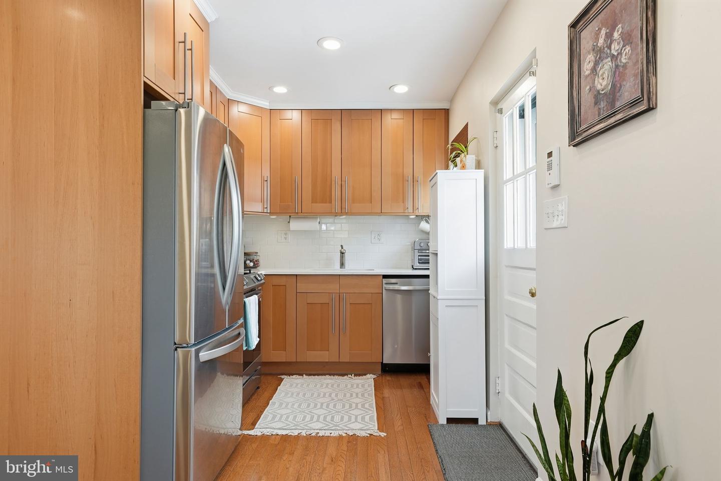 5611 WILSON BLVD, ARLINGTON, Virginia 22205, 3 Bedrooms Bedrooms, ,3 BathroomsBathrooms,Residential,For sale,5611 WILSON BLVD,VAAR2068208 MLS # VAAR2068208