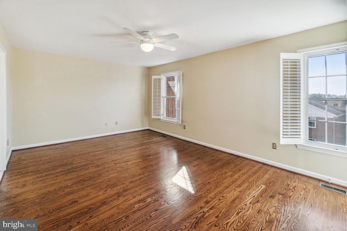 3023 MEETING ST, FALLS CHURCH, Virginia 22044, 4 Bedrooms Bedrooms, 12 Rooms Rooms,3 BathroomsBathrooms,Residential,For sale,3023 MEETING ST,VAFX2287766 MLS # VAFX2287766