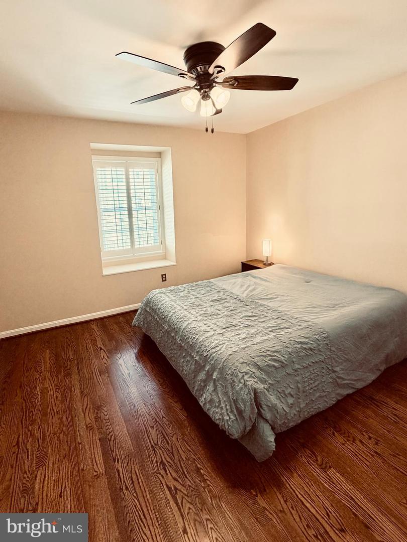 3023 MEETING ST, FALLS CHURCH, Virginia 22044, 4 Bedrooms Bedrooms, 12 Rooms Rooms,3 BathroomsBathrooms,Residential,For sale,3023 MEETING ST,VAFX2287766 MLS # VAFX2287766