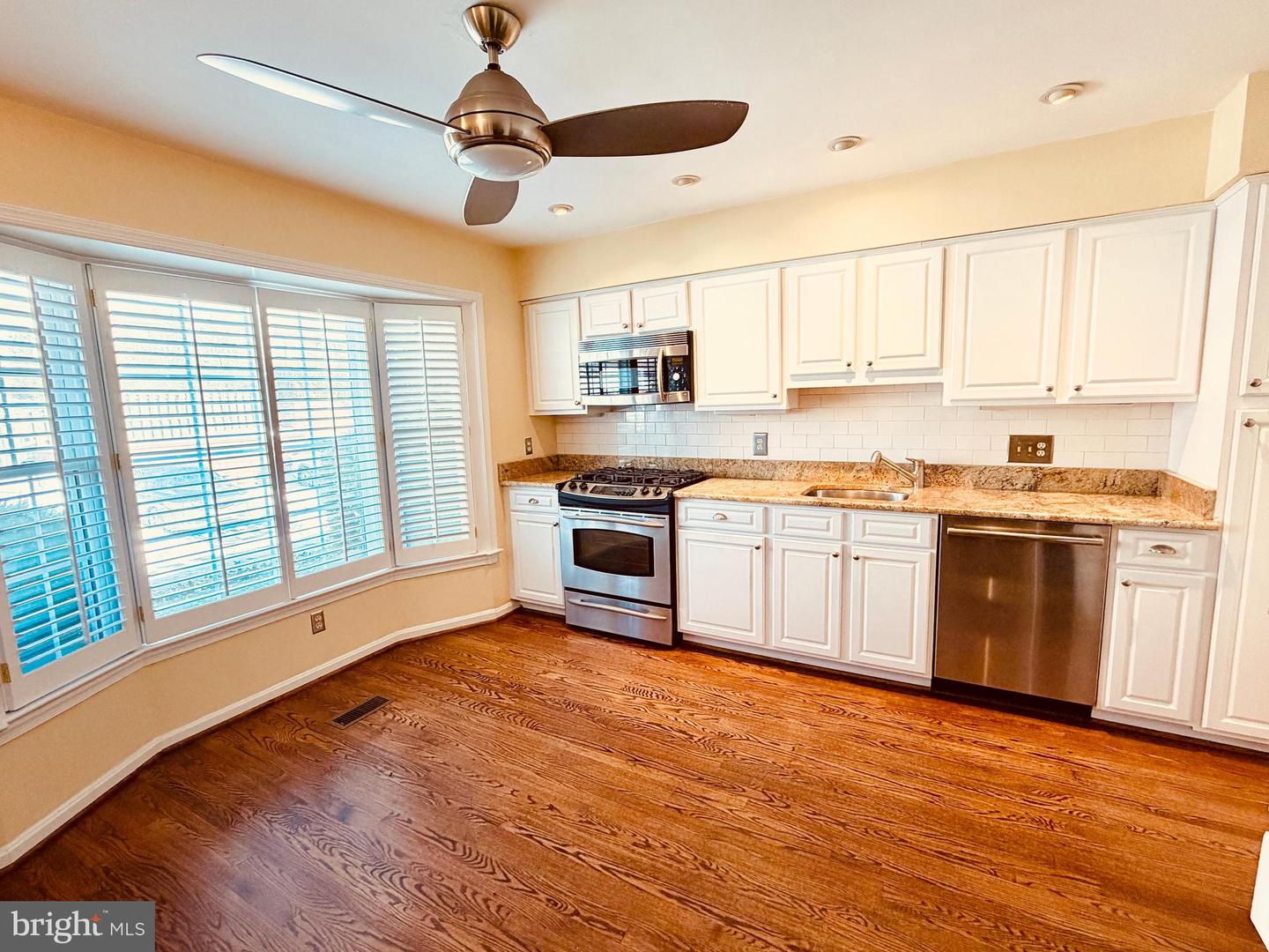 3023 MEETING ST, FALLS CHURCH, Virginia 22044, 4 Bedrooms Bedrooms, 12 Rooms Rooms,3 BathroomsBathrooms,Residential,For sale,3023 MEETING ST,VAFX2287766 MLS # VAFX2287766