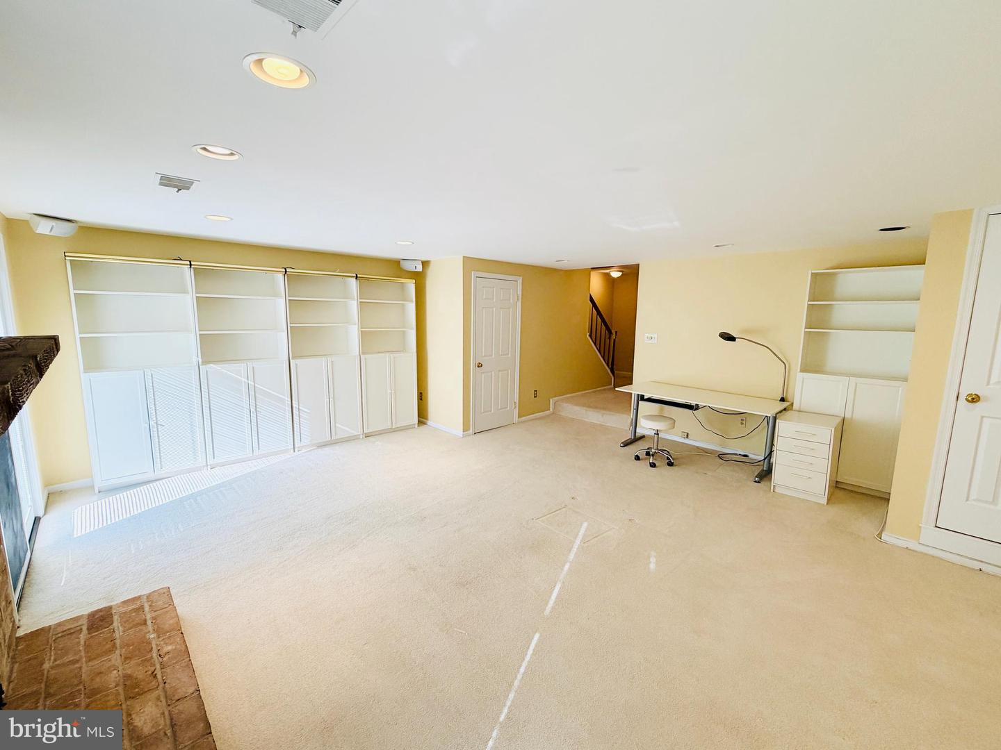 3023 MEETING ST, FALLS CHURCH, Virginia 22044, 4 Bedrooms Bedrooms, 12 Rooms Rooms,3 BathroomsBathrooms,Residential,For sale,3023 MEETING ST,VAFX2287766 MLS # VAFX2287766