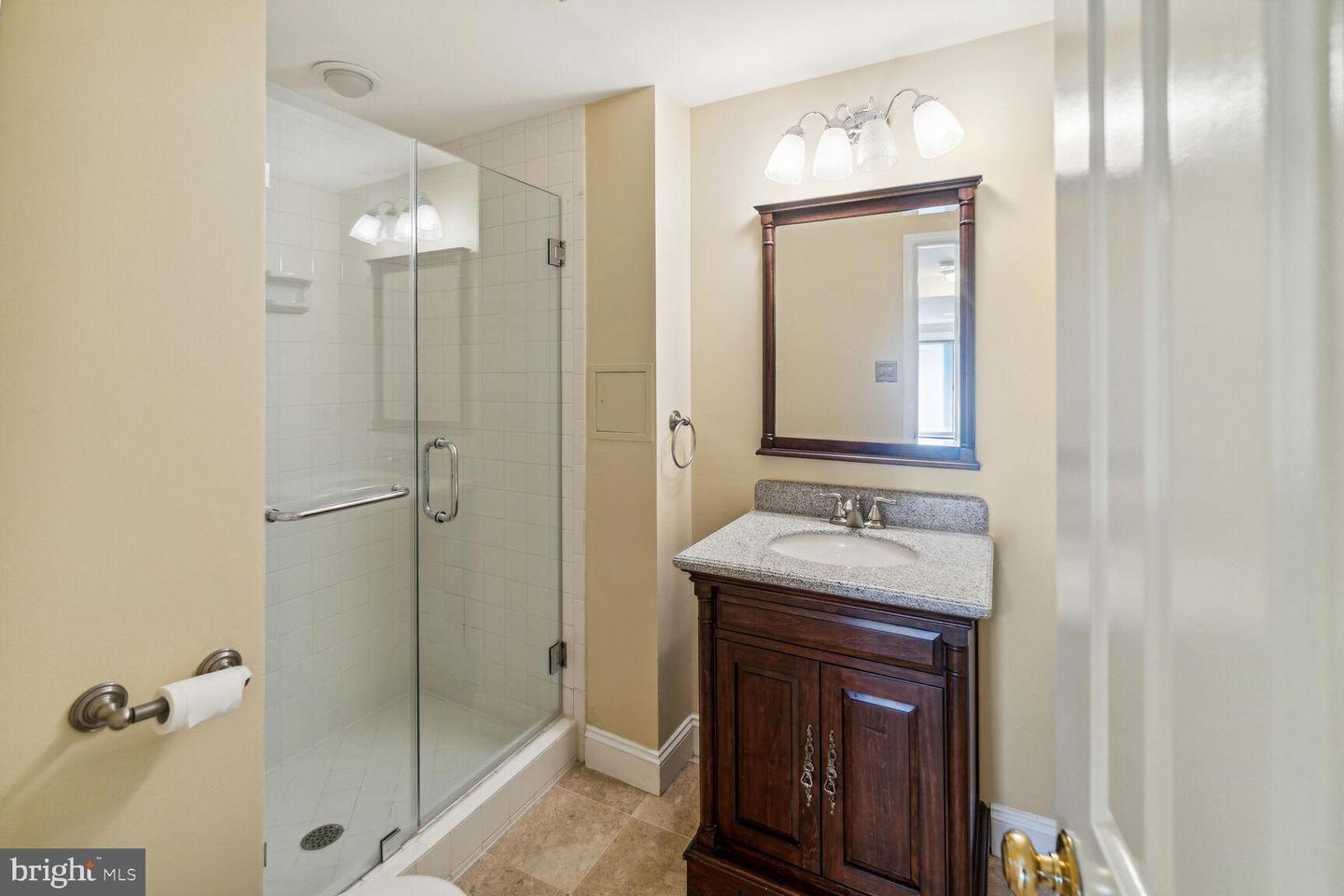 3023 MEETING ST, FALLS CHURCH, Virginia 22044, 4 Bedrooms Bedrooms, 12 Rooms Rooms,3 BathroomsBathrooms,Residential,For sale,3023 MEETING ST,VAFX2287766 MLS # VAFX2287766