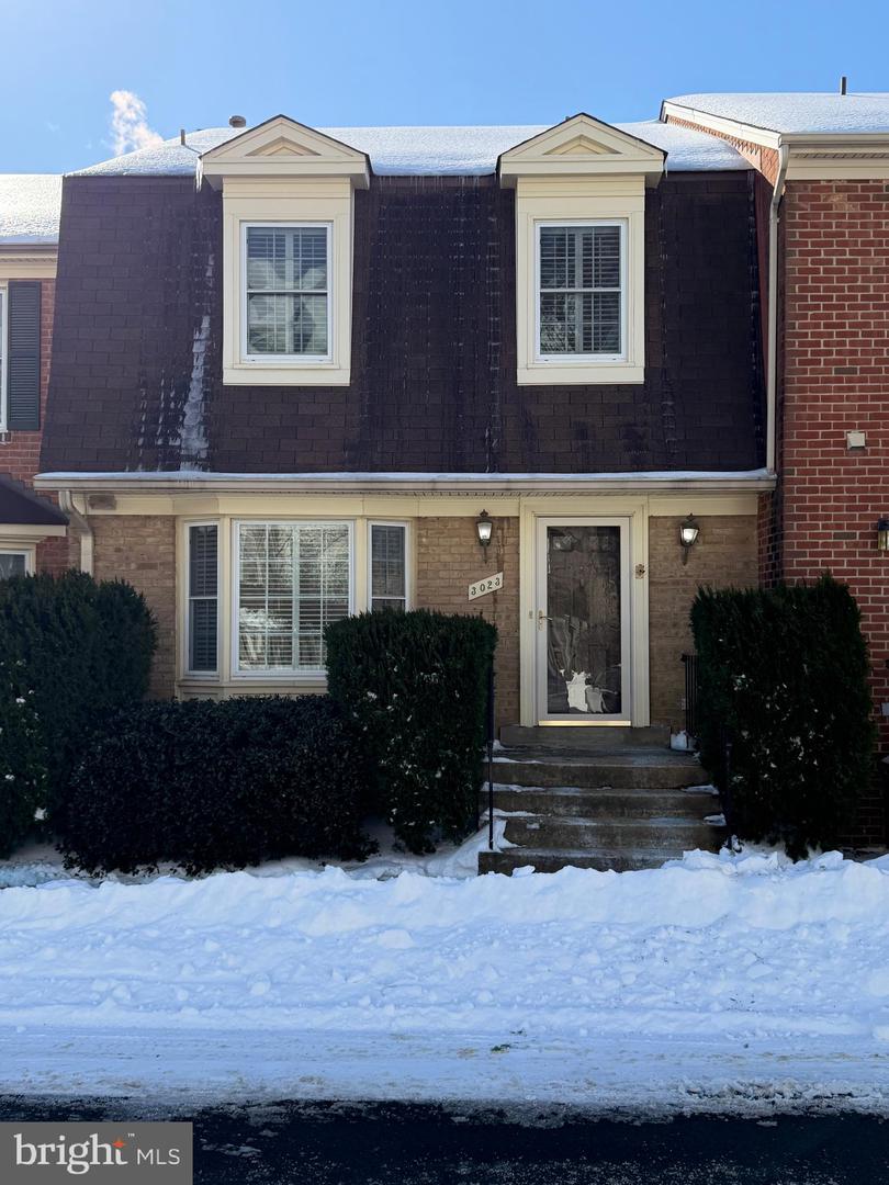 3023 MEETING ST, FALLS CHURCH, Virginia 22044, 4 Bedrooms Bedrooms, 12 Rooms Rooms,3 BathroomsBathrooms,Residential,For sale,3023 MEETING ST,VAFX2287766 MLS # VAFX2287766