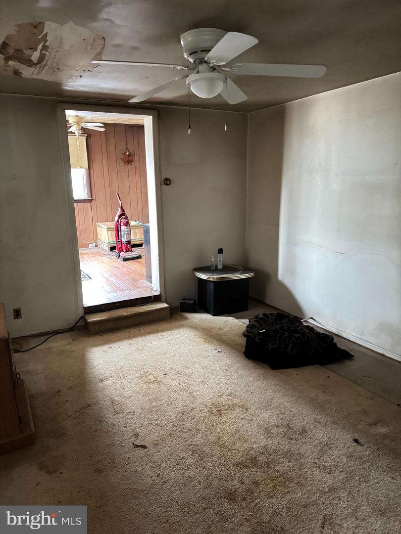 3847 LEEDS MANOR RD, MARSHALL, Virginia 20115, 3 Bedrooms Bedrooms, ,1 BathroomBathrooms,Residential,For sale,3847 LEEDS MANOR RD,VAFQ2020316 MLS # VAFQ2020316 3847 LEEDS MANOR RD, MARSHALL, Virginia 20115, 3 Bedrooms Bedrooms, ,1 BathroomBathrooms,Residential,For sale,3847 LEEDS MANOR RD,VAFQ2020316 MLS # VAFQ2020316