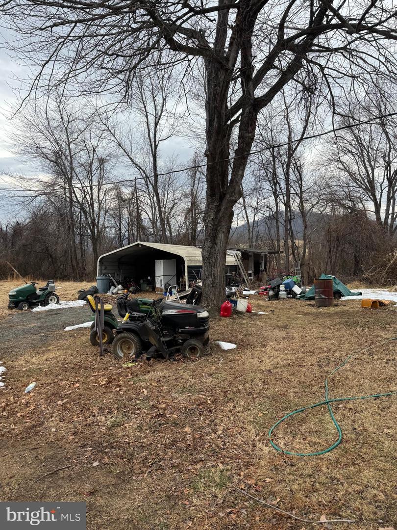 3847 LEEDS MANOR RD, MARSHALL, Virginia 20115, 3 Bedrooms Bedrooms, ,1 BathroomBathrooms,Residential,For sale,3847 LEEDS MANOR RD,VAFQ2020316 MLS # VAFQ2020316 3847 LEEDS MANOR RD, MARSHALL, Virginia 20115, 3 Bedrooms Bedrooms, ,1 BathroomBathrooms,Residential,For sale,3847 LEEDS MANOR RD,VAFQ2020316 MLS # VAFQ2020316