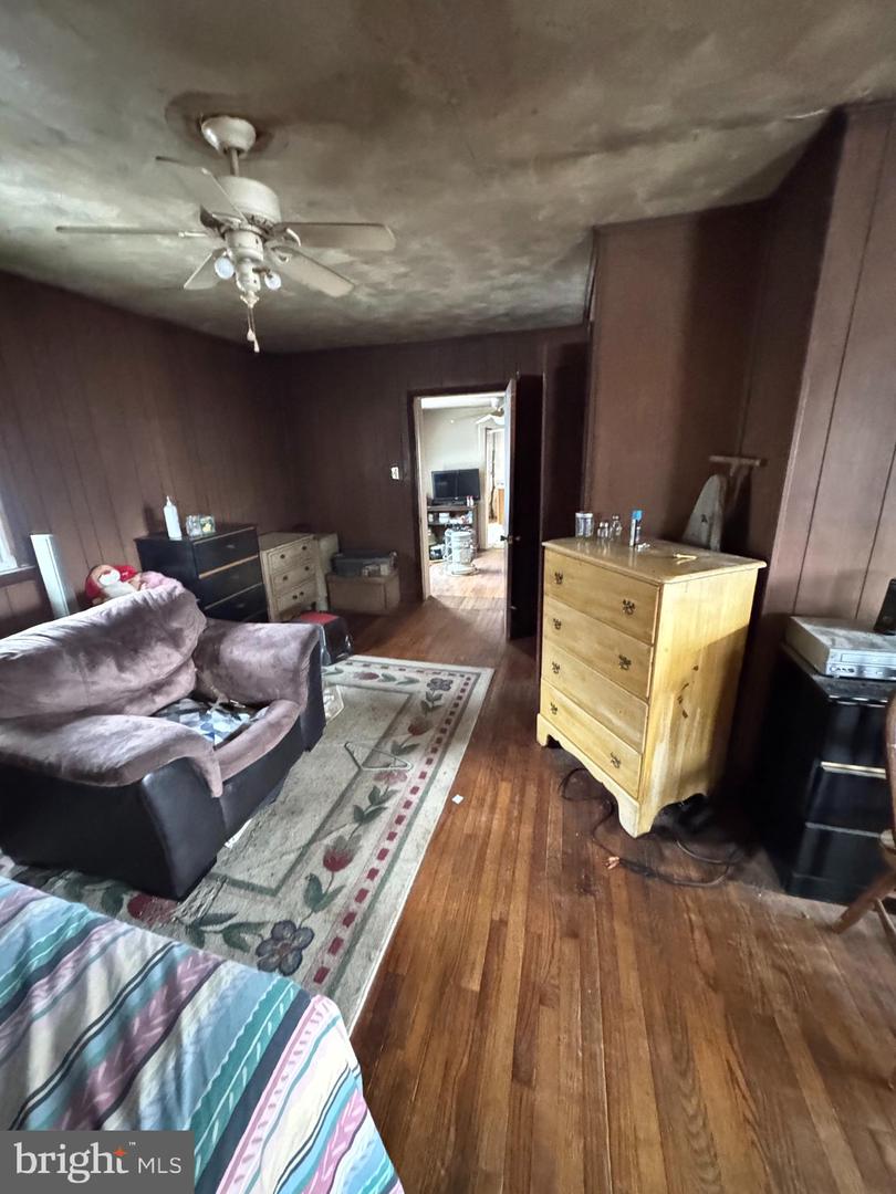 3847 LEEDS MANOR RD, MARSHALL, Virginia 20115, 3 Bedrooms Bedrooms, ,1 BathroomBathrooms,Residential,For sale,3847 LEEDS MANOR RD,VAFQ2020316 MLS # VAFQ2020316 3847 LEEDS MANOR RD, MARSHALL, Virginia 20115, 3 Bedrooms Bedrooms, ,1 BathroomBathrooms,Residential,For sale,3847 LEEDS MANOR RD,VAFQ2020316 MLS # VAFQ2020316