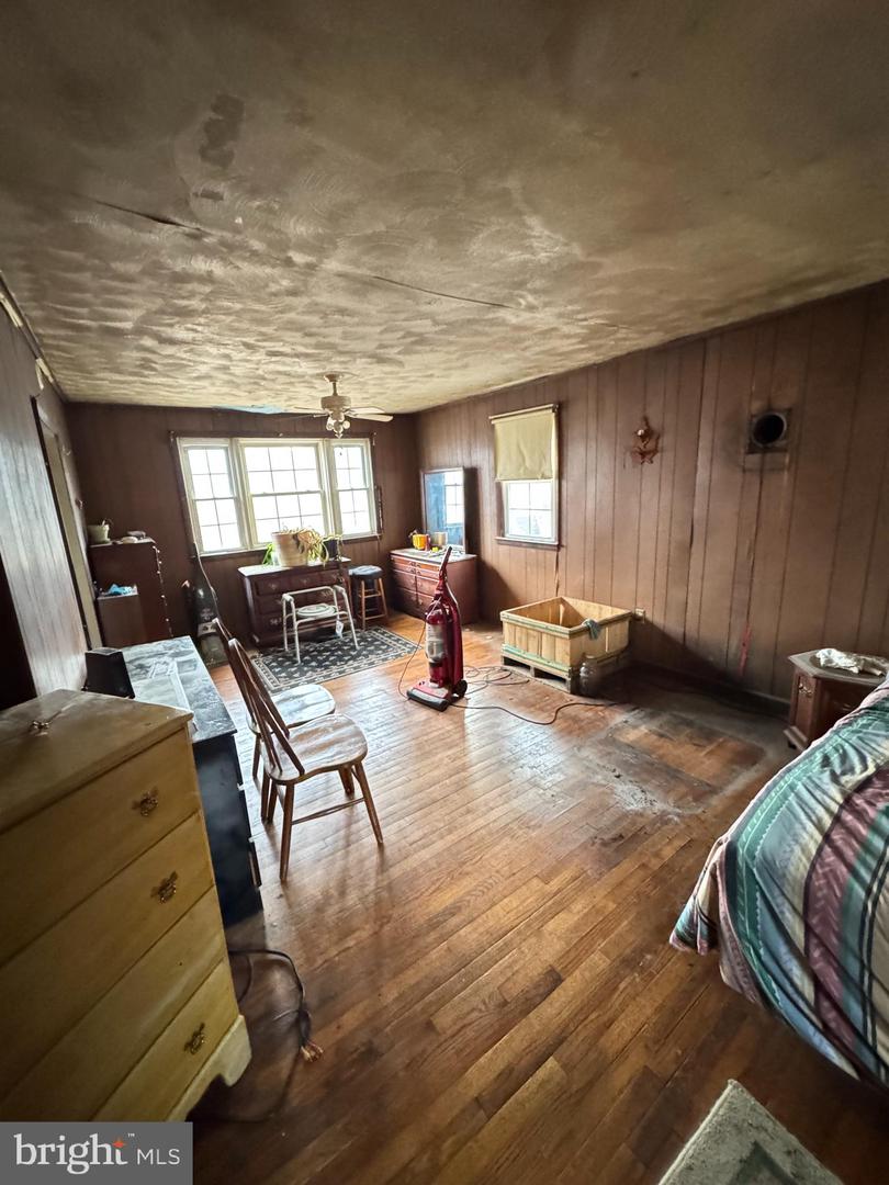 3847 LEEDS MANOR RD, MARSHALL, Virginia 20115, 3 Bedrooms Bedrooms, ,1 BathroomBathrooms,Residential,For sale,3847 LEEDS MANOR RD,VAFQ2020316 MLS # VAFQ2020316 3847 LEEDS MANOR RD, MARSHALL, Virginia 20115, 3 Bedrooms Bedrooms, ,1 BathroomBathrooms,Residential,For sale,3847 LEEDS MANOR RD,VAFQ2020316 MLS # VAFQ2020316