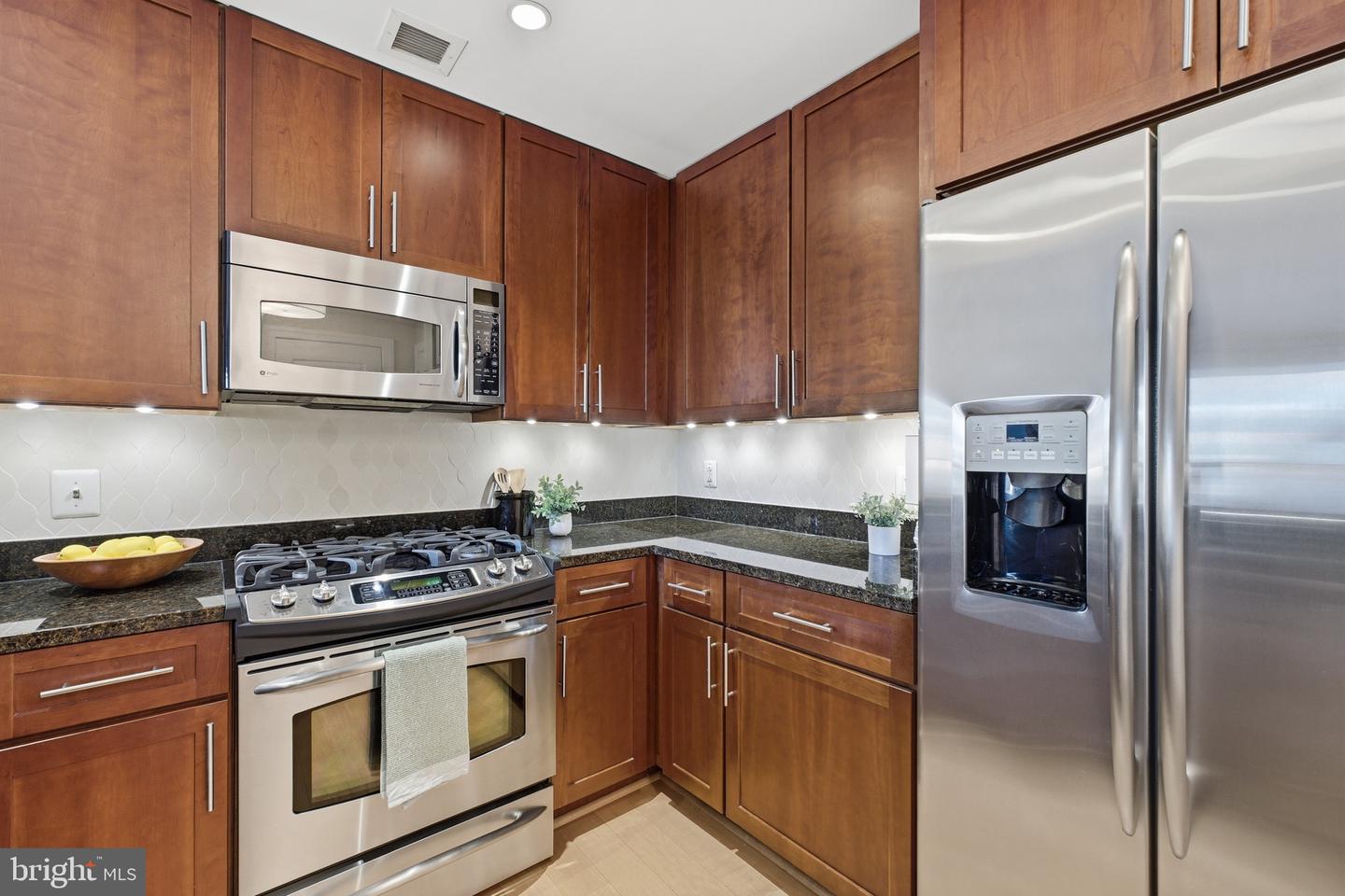 2050 JAMIESON AVE #1005, ALEXANDRIA, Virginia 22314, 1 Bedroom Bedrooms, 4 Rooms Rooms,1 BathroomBathrooms,Residential,For sale,2050 JAMIESON AVE #1005,VAAX2053584 MLS # VAAX2053584