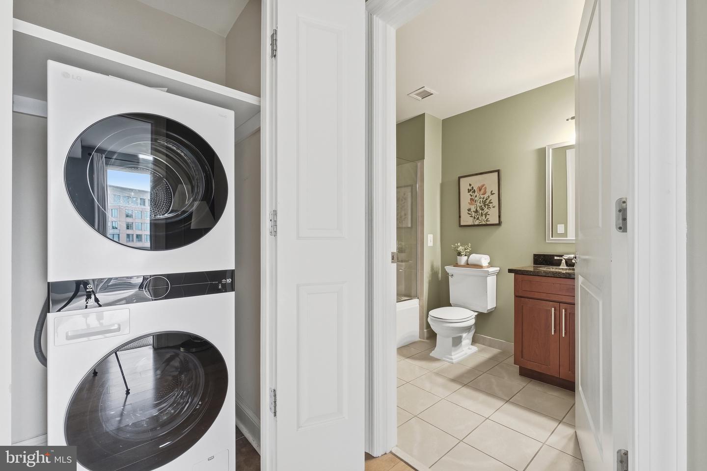 2050 JAMIESON AVE #1005, ALEXANDRIA, Virginia 22314, 1 Bedroom Bedrooms, 4 Rooms Rooms,1 BathroomBathrooms,Residential,For sale,2050 JAMIESON AVE #1005,VAAX2053584 MLS # VAAX2053584