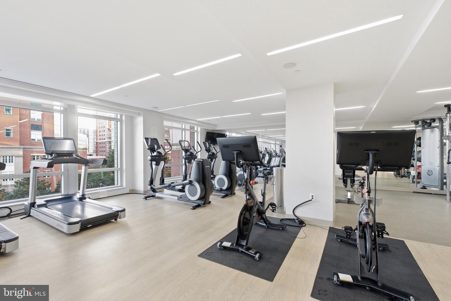 2050 JAMIESON AVE #1005, ALEXANDRIA, Virginia 22314, 1 Bedroom Bedrooms, 4 Rooms Rooms,1 BathroomBathrooms,Residential,For sale,2050 JAMIESON AVE #1005,VAAX2053584 MLS # VAAX2053584