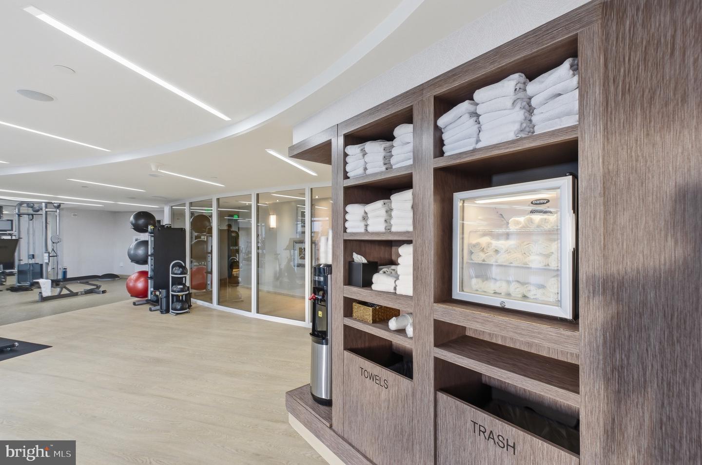 2050 JAMIESON AVE #1005, ALEXANDRIA, Virginia 22314, 1 Bedroom Bedrooms, 4 Rooms Rooms,1 BathroomBathrooms,Residential,For sale,2050 JAMIESON AVE #1005,VAAX2053584 MLS # VAAX2053584