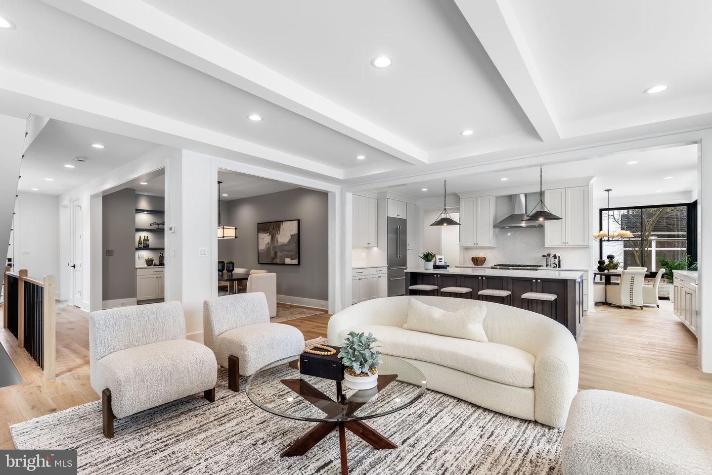 5206 12TH ST N, ARLINGTON, Virginia 22205, 5 Bedrooms Bedrooms, ,5 BathroomsBathrooms,Residential,For sale,5206 12TH ST N,VAAR2068222 MLS # VAAR2068222