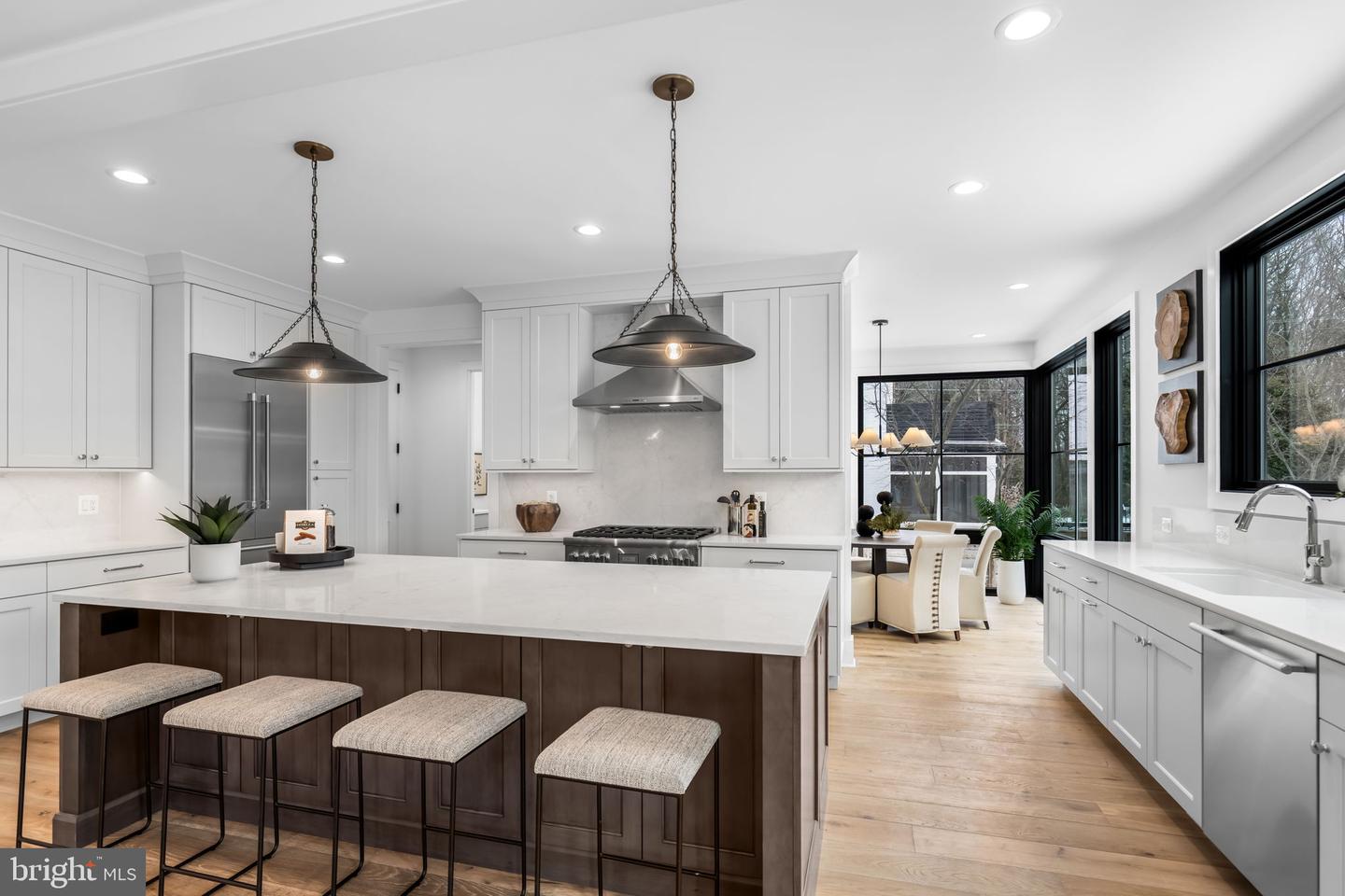 5206 12TH ST N, ARLINGTON, Virginia 22205, 5 Bedrooms Bedrooms, ,5 BathroomsBathrooms,Residential,For sale,5206 12TH ST N,VAAR2068222 MLS # VAAR2068222