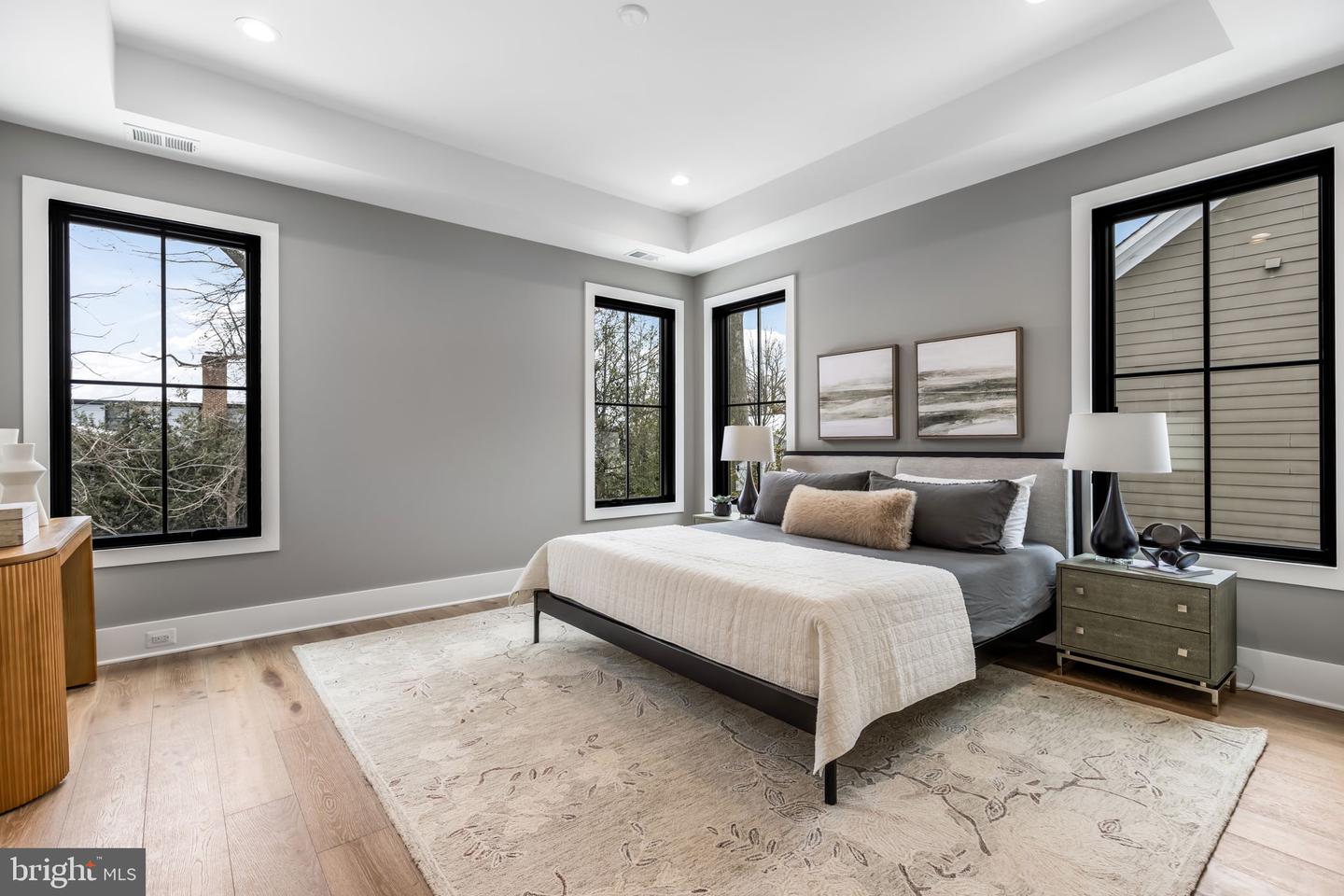 5206 12TH ST N, ARLINGTON, Virginia 22205, 5 Bedrooms Bedrooms, ,5 BathroomsBathrooms,Residential,For sale,5206 12TH ST N,VAAR2068222 MLS # VAAR2068222