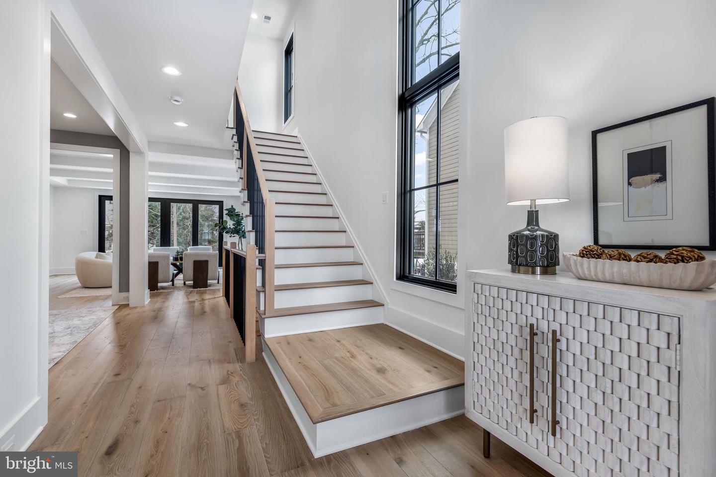 5206 12TH ST N, ARLINGTON, Virginia 22205, 5 Bedrooms Bedrooms, ,5 BathroomsBathrooms,Residential,For sale,5206 12TH ST N,VAAR2068222 MLS # VAAR2068222