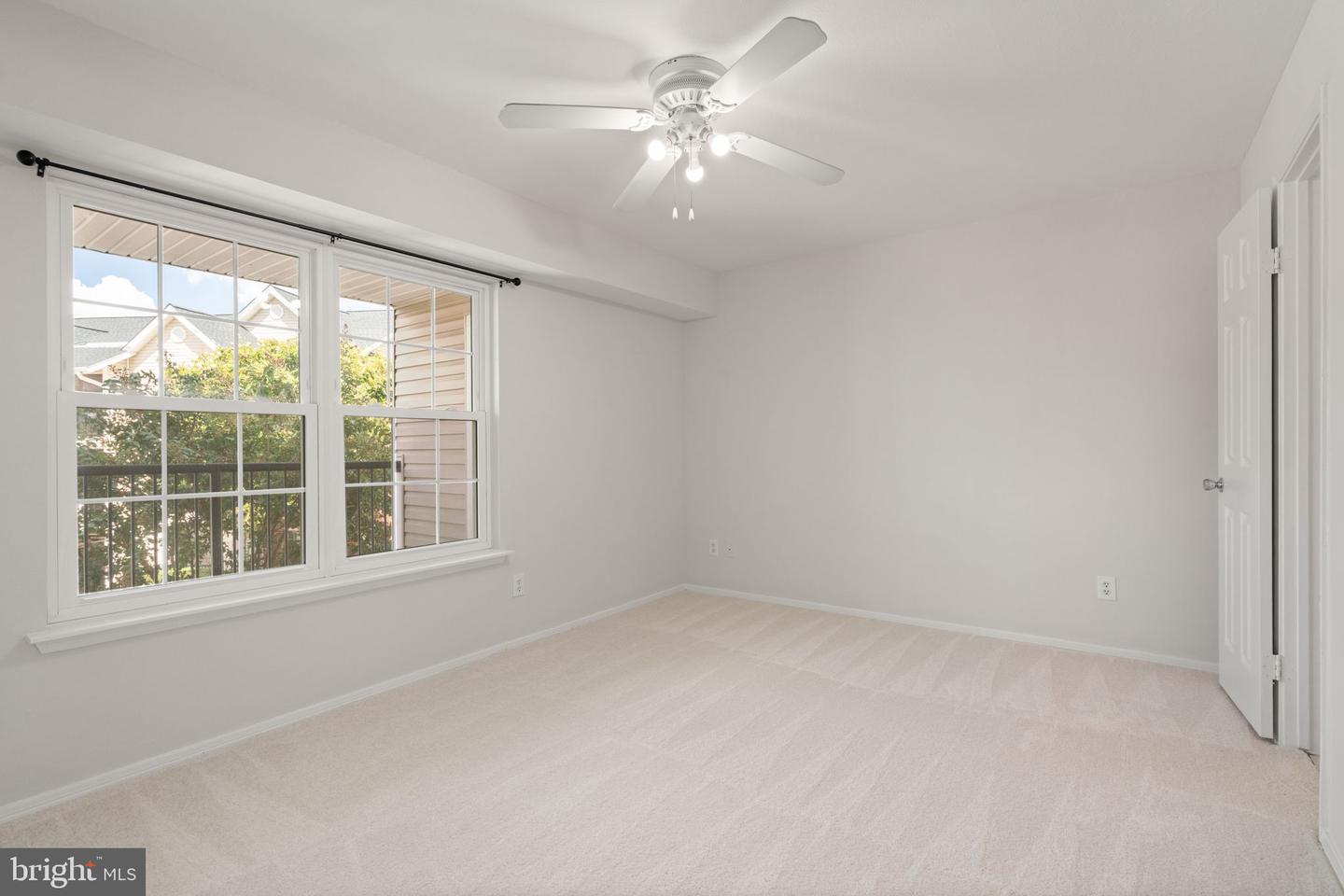 3309 WYNDHAM CIR #2186, ALEXANDRIA, Virginia 22302, 2 Bedrooms Bedrooms, ,2 BathroomsBathrooms,Residential,For sale,3309 WYNDHAM CIR #2186,VAAX2053590 MLS # VAAX2053590