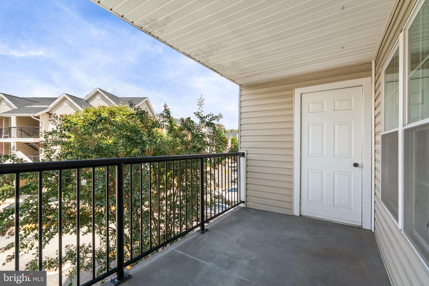 3309 WYNDHAM CIR #2186, ALEXANDRIA, Virginia 22302, 2 Bedrooms Bedrooms, ,2 BathroomsBathrooms,Residential,For sale,3309 WYNDHAM CIR #2186,VAAX2053590 MLS # VAAX2053590