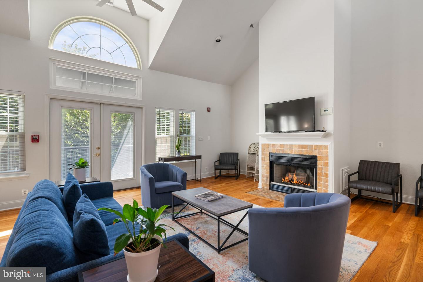 3309 WYNDHAM CIR #2186, ALEXANDRIA, Virginia 22302, 2 Bedrooms Bedrooms, ,2 BathroomsBathrooms,Residential,For sale,3309 WYNDHAM CIR #2186,VAAX2053590 MLS # VAAX2053590