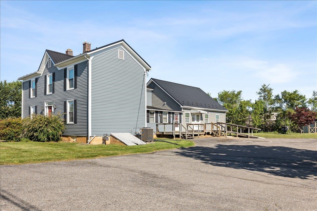 35 TINKLING SPRING RD, FISHERSVILLE, Virginia 22939, ,Commercial,35 TINKLING SPRING RD,672874 MLS # 672874